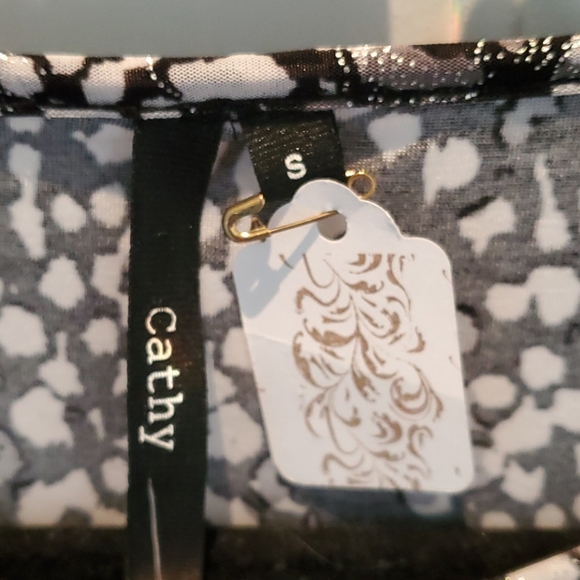 Cathy stretch spandex animal print top S - Picture 4 of 5